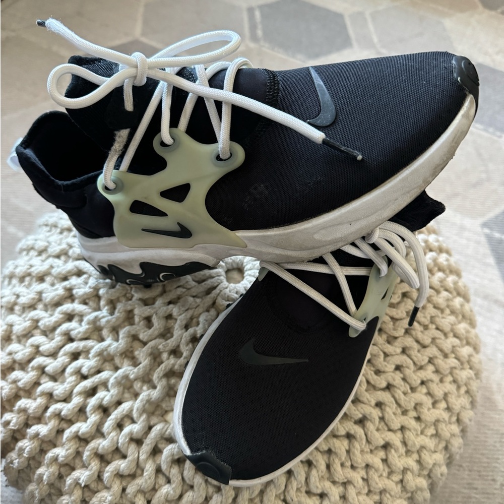 Nike React Presto Ghost Shoes 2019 Black White Men's Size 7.5 US. No Box